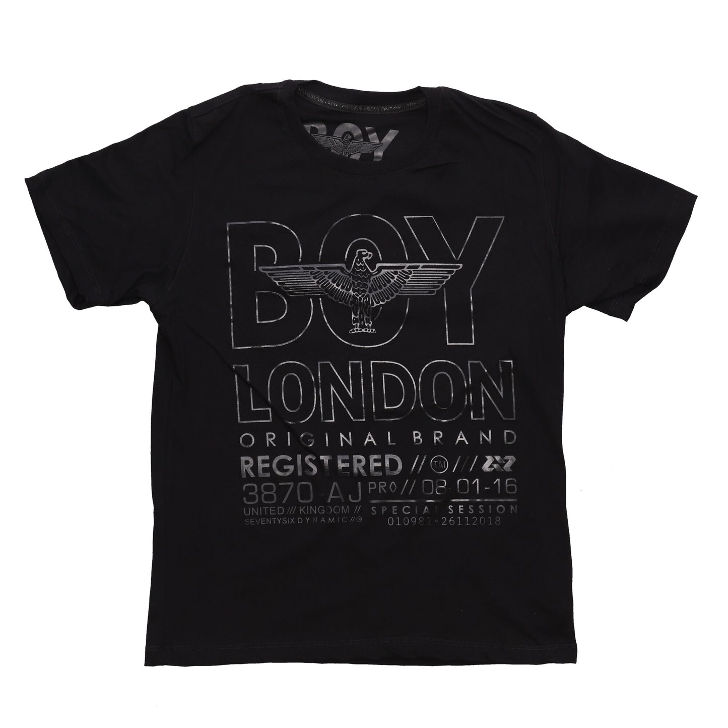 Playera Negra De Manga Corta Letras Texturizadas Boy London