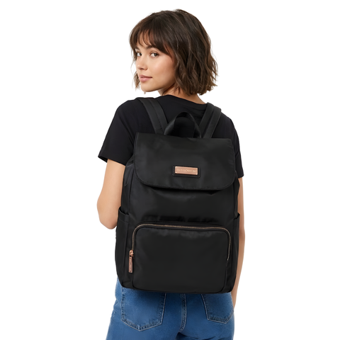 Mochila Boy London Mujer Negra Placa Rose Gold Solapa