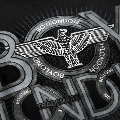 Playera Boy London Negra Logo Águila Slim Fit Original