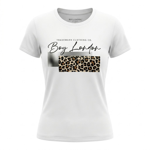 Playera Boy London Mujer Blanca Cursiva Animal Print Foil
