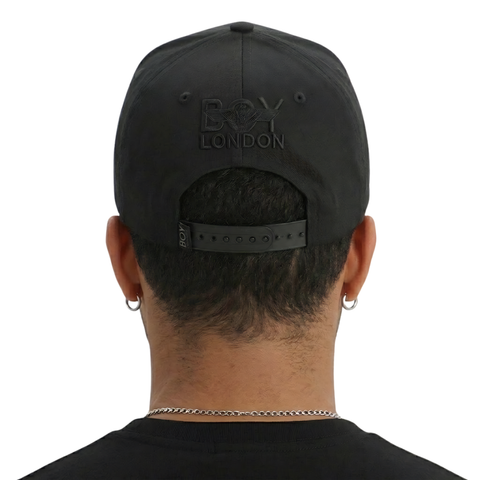Gorra Ajustable Logo Engomado Bordado Letras Boy London Negro Único Liso