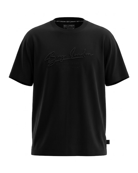 Playera Negra Boy London Estampado Tonal en Relieve