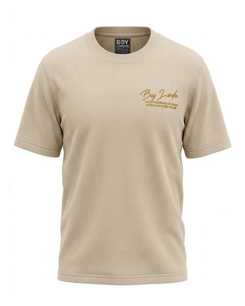 Playera Boy London Waffle Firma Caligráfica Dorada Beige