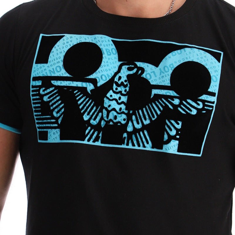 Playera Negra Hombre Estampado Azul Y Terciopelo Boy London