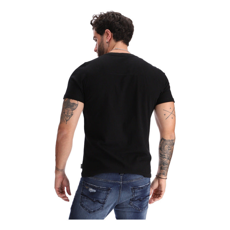 Playera Negra Manga Corta Estampado Blanco Hd Boy London