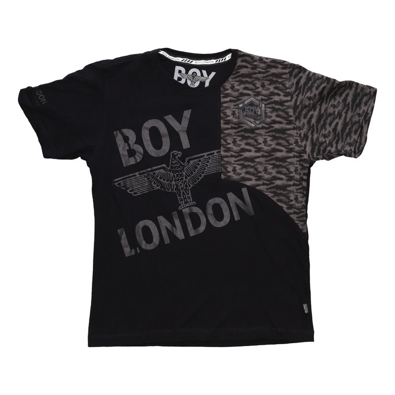 Playera Hombre Letras Negras Estampado Cruzado Boy London