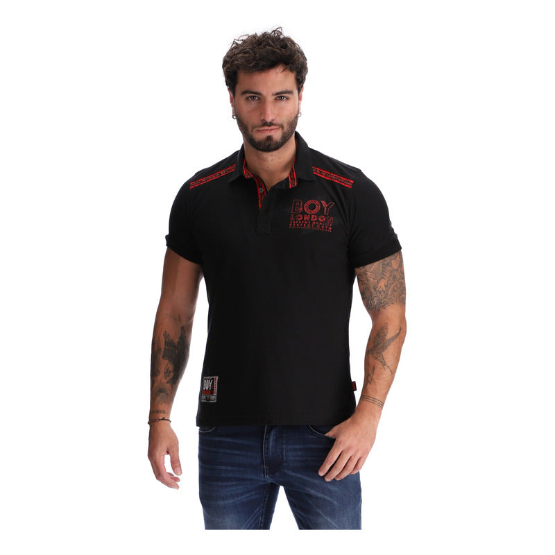 Playera Negra Tipo Polo Para Hombre Letras Rojas Boy London