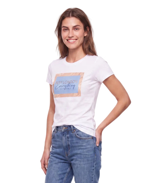 Playera Blanca de Mujer Boy London Everything Is Possible