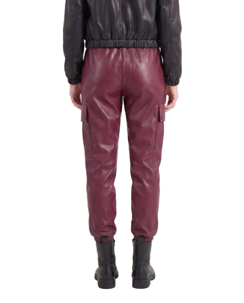 Pantalón Jogger Cargo Efecto Piel Color Vino