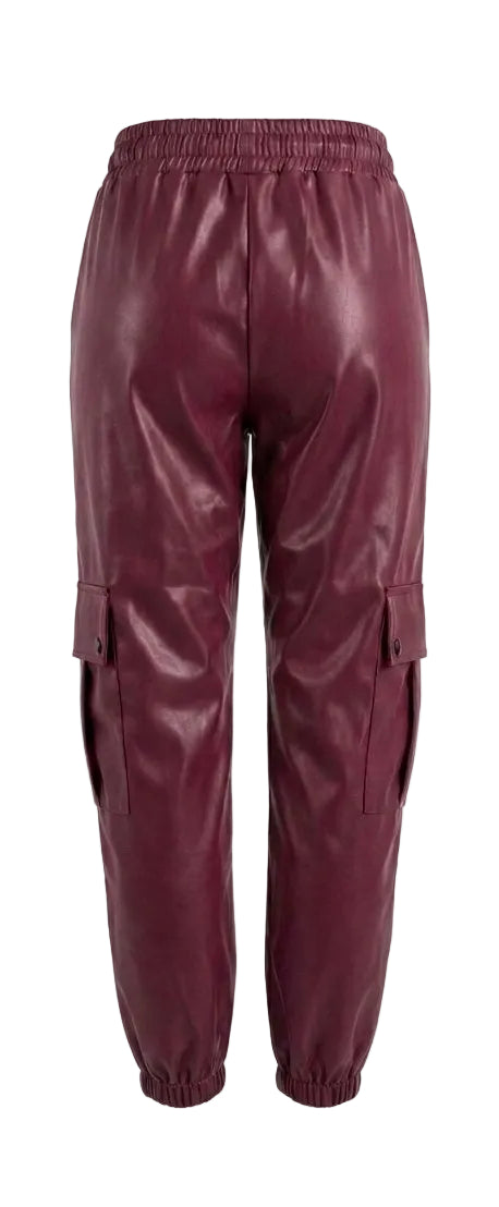 Pantalón Jogger Cargo Efecto Piel Color Vino
