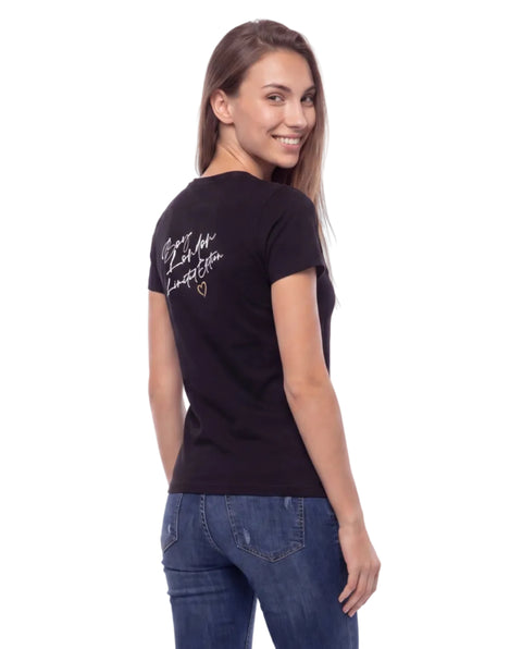 Playera Boy London Mujer Negra Logo Cursivo Pecho