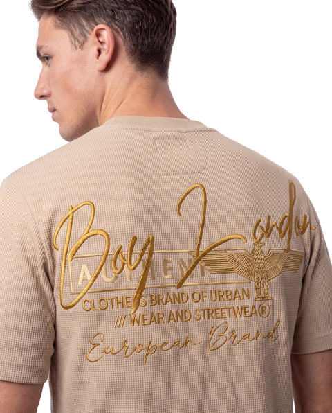 Playera Boy London Waffle Firma Caligráfica Dorada Beige