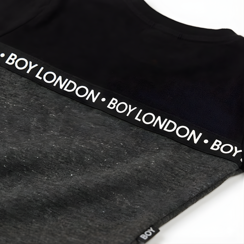 Playera Boy London Gris Estampado Fraccionado Original